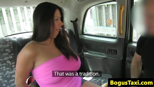 គ្រូបង្ហាត់អាចធ្វើអ្វីៗតាមដែលគាត់ចង់បានជាមួយនឹងបាតដៃលើកទឹកចិត្ត